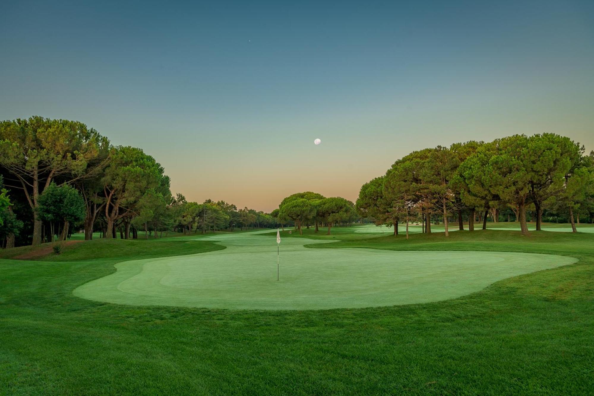 Hotel Golf Inn Lignano Sabbiadoro Exterior foto